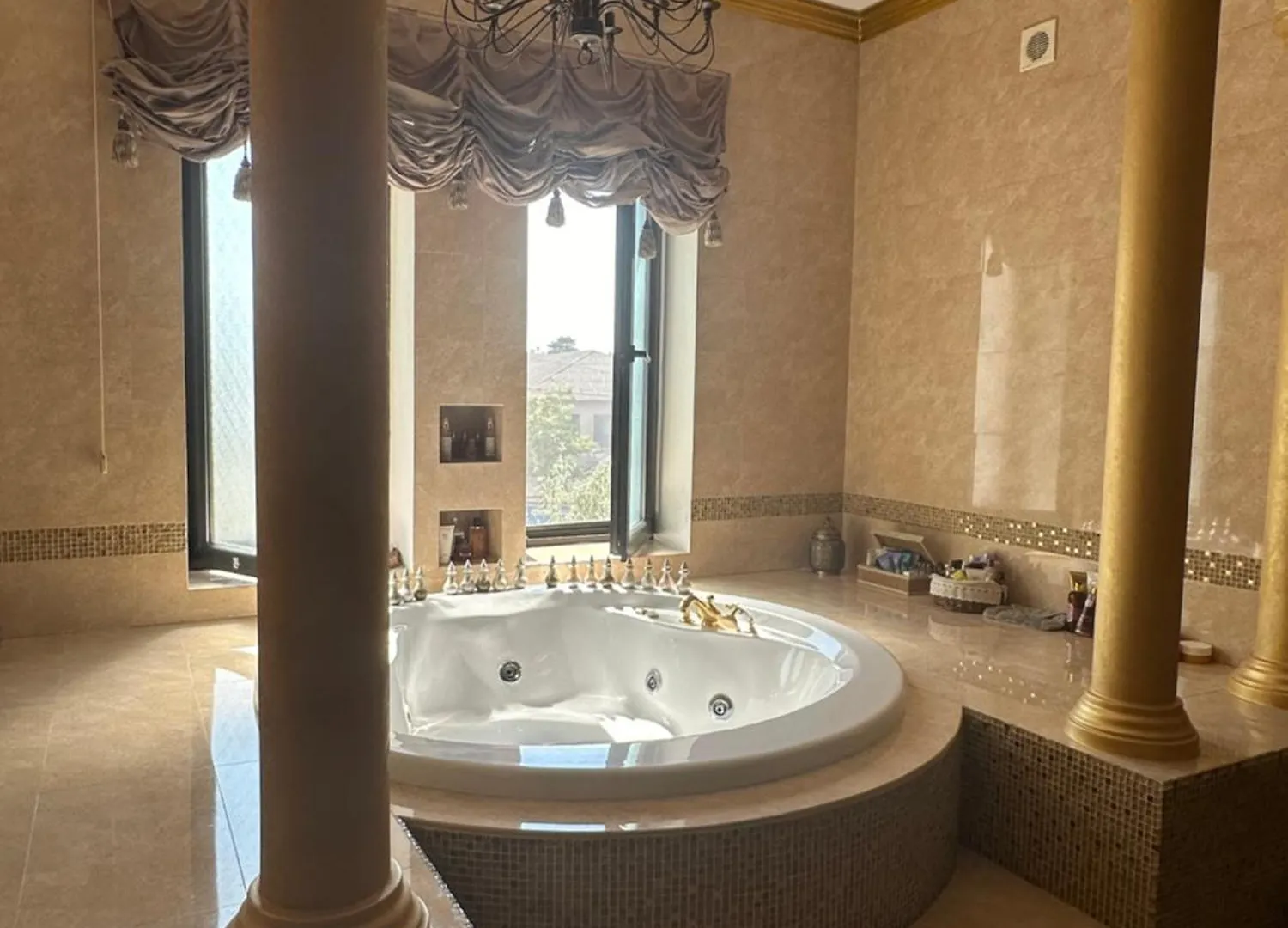 Mardakan White Villa バクー