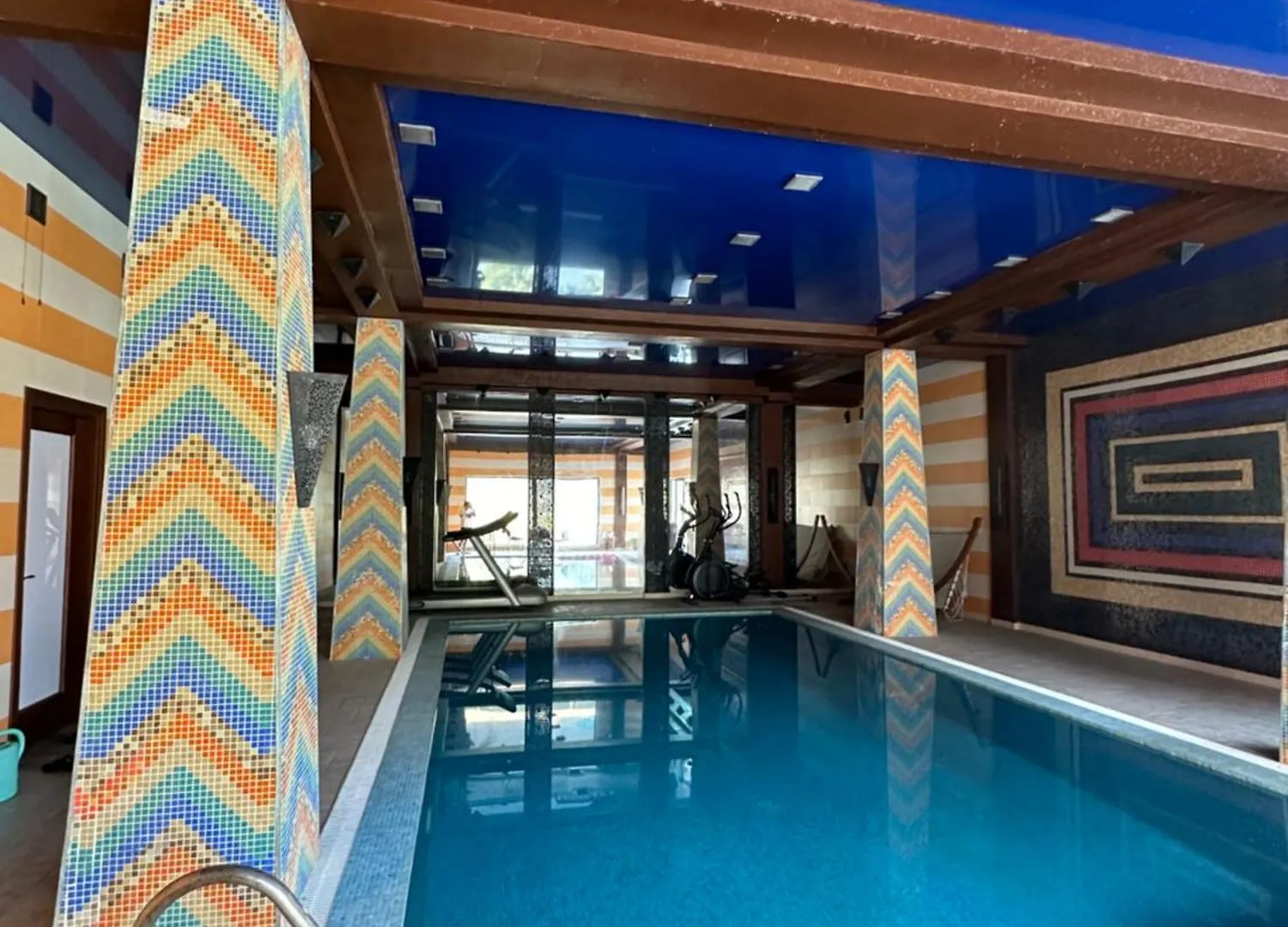 Mardakan White Villa バクー アゼルバイジャン